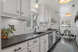 11410 SW 47th Ave, Portland, OR 97219 - Photo 10