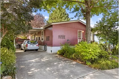10 E South Stage Rd #421, Medford, OR 97501 - Photo 1
