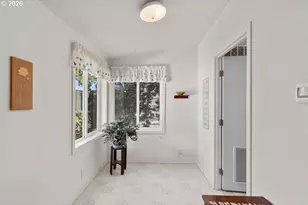 10 E South Stage Rd, Medford, OR 97501 - Photo 16
