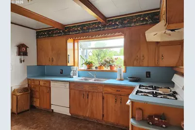 725 W Main St, Molalla, OR 97038 - Photo 4