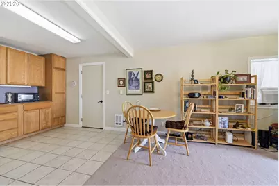1385 Parker St, Springfield, OR 97477 - Photo 10
