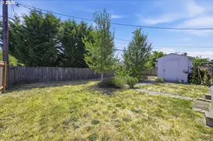 1385 Parker St, Springfield, OR 97477 - Photo 28
