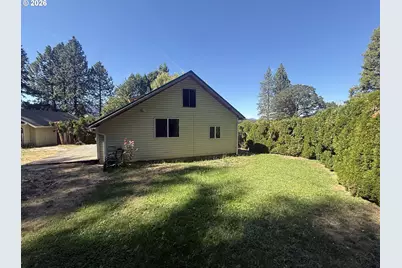 784 Wall St, Husum, WA 98623 - Photo 10