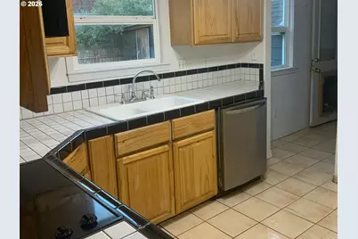 431 SW 3rd Ave, Canby, OR 97013 - Photo 8