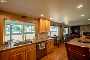 39903 Mertz Dr SE, Stayton, OR 97383 - Photo 10