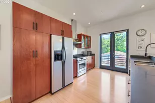 4412 S Corbett Ave, Portland, OR 97239 - Photo 12