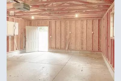 2364 E Irwin Way, Eugene, OR 97402 - Photo 24