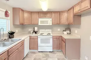 2364 E Irwin Way, Eugene, OR 97402 - Photo 4