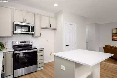 7544 NE Catherine Ct, Hillsboro, OR 97124 - Photo 14