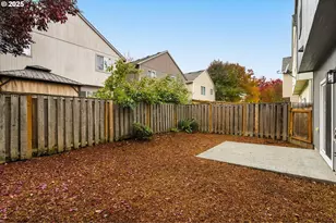 7544 NE Catherine Ct, Hillsboro, OR 97124 - Photo 26