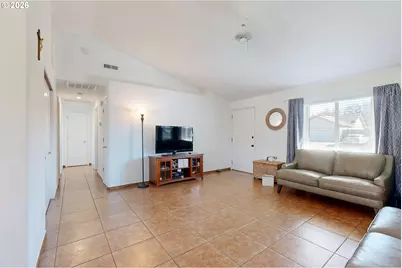 351 NE 15th Ave, Milton-Freewater, OR 97862 - Photo 6