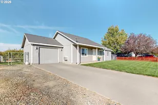 351 NE 15th Ave, Milton-Freewater, OR 97862 - Photo 2