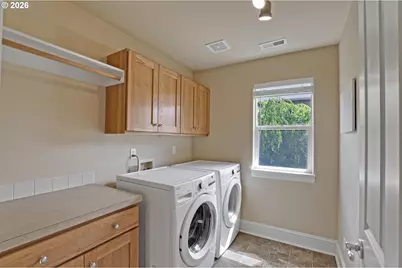 4574 NW Dresden Pl, Portland, OR 97229 - Photo 24