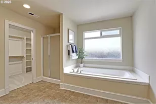 4574 NW Dresden Pl, Portland, OR 97229 - Photo 22