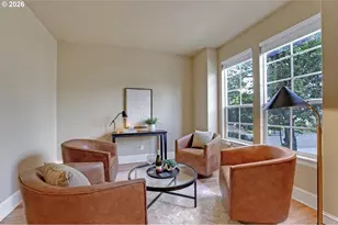 4574 NW Dresden Pl, Portland, OR 97229 - Photo 2