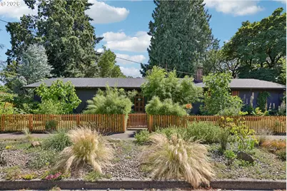 910 SE Storey St, McMinnville, OR 97128 - Photo 1