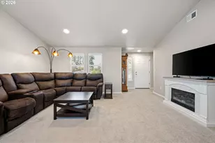 5105 Holly St, Springfield, OR 97478 - Photo 6