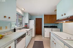 3390 Onyx St, Eugene, OR 97405 - Photo 16
