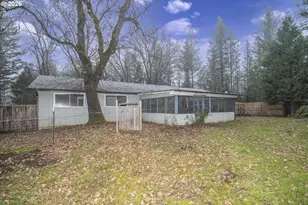 4885 Azalea Dr, Grants Pass, OR 97526 - Photo 32