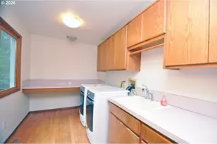 6431 SW Dolph Dr, Portland, OR 97219 - Photo 22