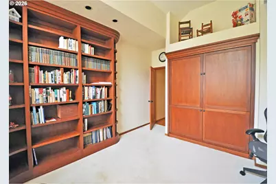 6431 SW Dolph Dr, Portland, OR 97219 - Photo 18