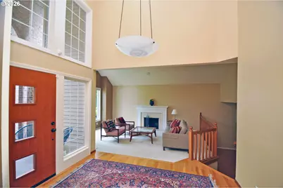 6431 SW Dolph Dr, Portland, OR 97219 - Photo 2