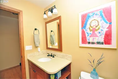 6431 SW Dolph Dr, Portland, OR 97219 - Photo 20