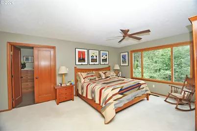 6431 SW Dolph Dr, Portland, OR 97219 - Photo 20