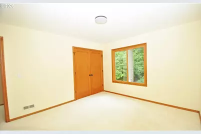 6431 SW Dolph Dr, Portland, OR 97219 - Photo 26