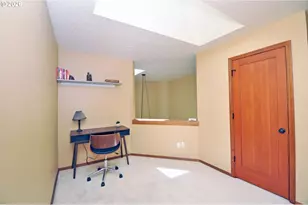 6431 SW Dolph Dr, Portland, OR 97219 - Photo 26