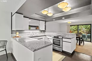 9 Britten Ct, Lake Oswego, OR 97035 - Photo 14