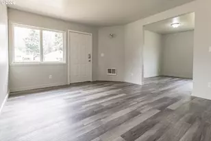 820 N 1st Ave, Kelso, WA 98626 - Photo 2
