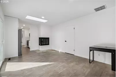 1018 SE 164th Ave, Portland, OR 97233 - Photo 16