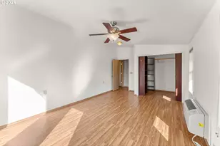 221 Oakview Dr, Roseburg, OR 97471 - Photo 20