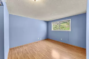 221 Oakview Dr, Roseburg, OR 97471 - Photo 22