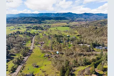 221 Oakview Dr, Roseburg, OR 97471 - Photo 46