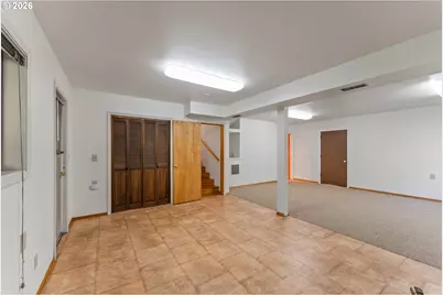 221 Oakview Dr, Roseburg, OR 97471 - Photo 30