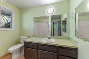 221 Oakview Dr, Roseburg, OR 97471 - Photo 26