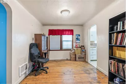 3943 Ocean Beach Hwy, Longview, WA 98632 - Photo 8