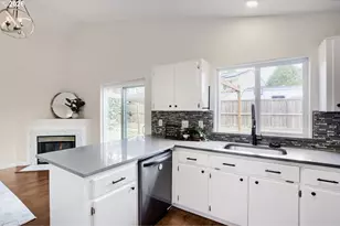 6147 SE Green Ct, Hillsboro, OR 97123 - Photo 8