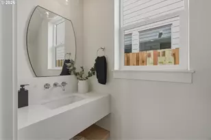 2833 NE 62nd Ave, Portland, OR 97213 - Photo 12