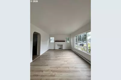 911 Jq Adams St, Oregon City, OR 97045 - Photo 6