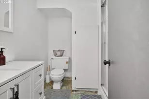 19095 SW Kinnaman Rd, Beaverton, OR 97078 - Photo 20
