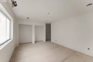 248 SE Pitzer St, Roseburg, OR 97470 - Photo 10