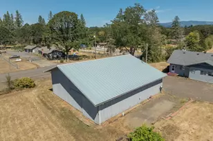 40028 Lacomb Dr, Lebanon, OR 97355 - Photo 38