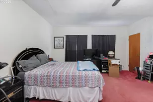 40028 Lacomb Dr, Lebanon, OR 97355 - Photo 10