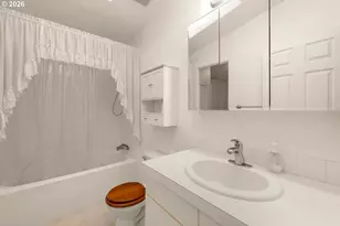 17984 S Grant Dr, Oregon City, OR 97045 - Photo 32