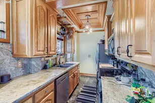 5305 5307 NE Rodney Ave, Portland, OR 97211 - Photo 10