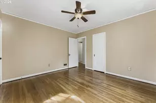 7836 N Chautauqua Blvd, Portland, OR 97217 - Photo 16