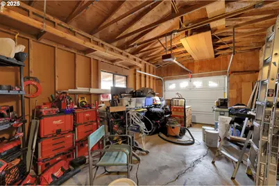 4989 Cone Ave, Eugene, OR 97402 - Photo 34